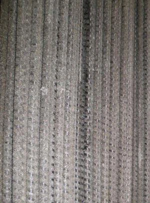 Čvrstostjo ogljikovih vlaken okrepiti polimera (CFRP) betonsko jeklo, za krepitev betonske ali zidane stene in v bližini površinskih vpeti (NSM) namestitev